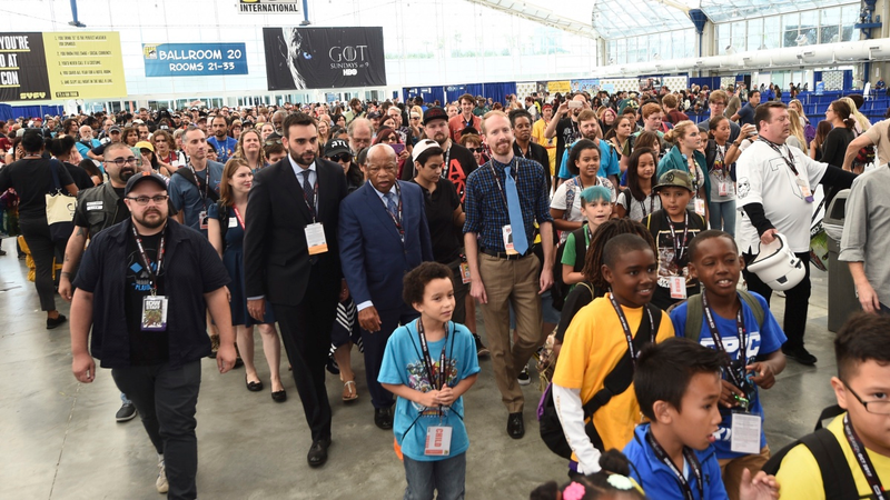 Illustration for article titled Rep. John Lewis Leads March for Civil Rights Through Comic-Con